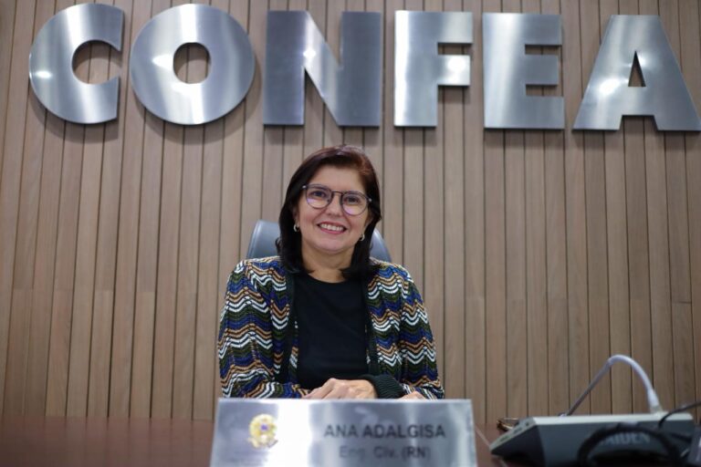 Ana Adalgisa assume a presidência em exercício do Confea